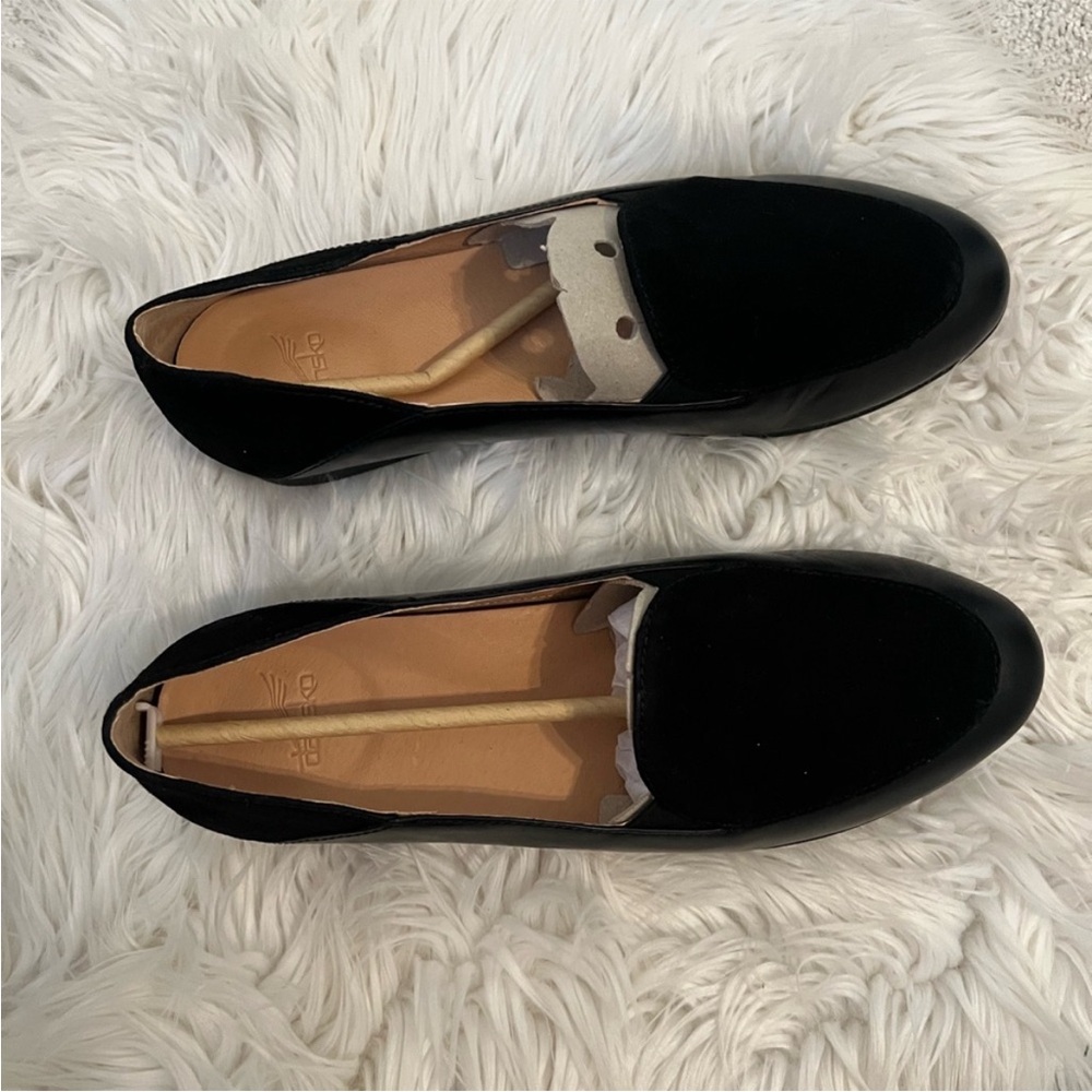 Dansko Black Lace Glazed kid leather loafters - Picture 6 of 13